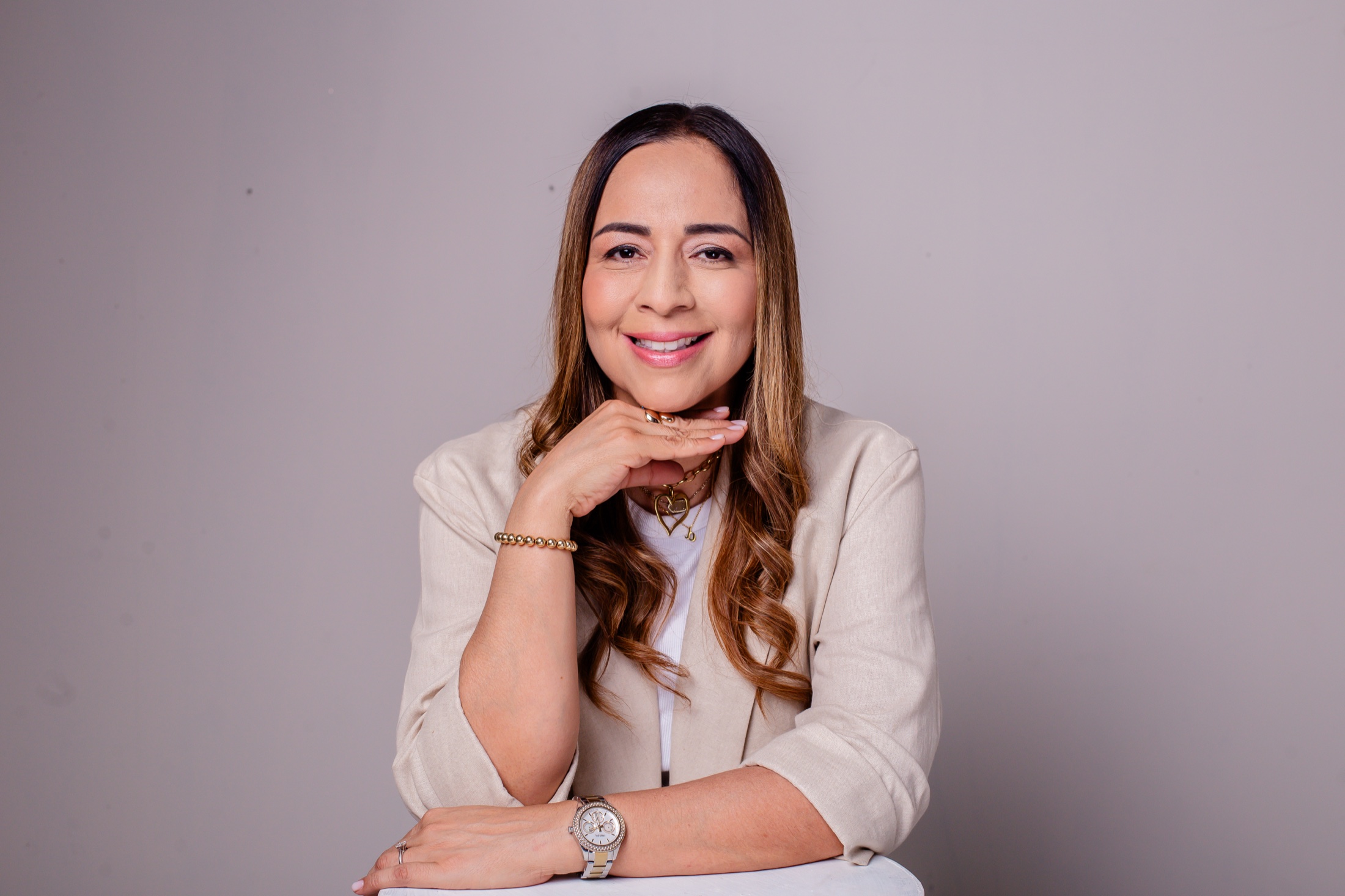 Dina Venegas, anfitriona de Sisterhood Conference